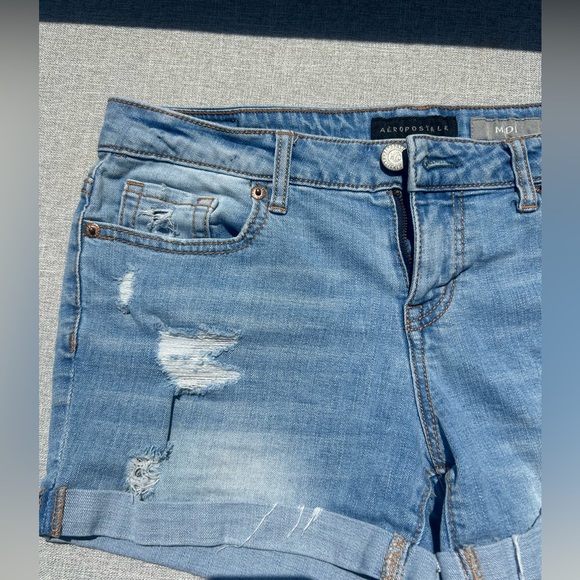 Aeropostale Midi Jean Shorts Distressed - Picture 2 of 4